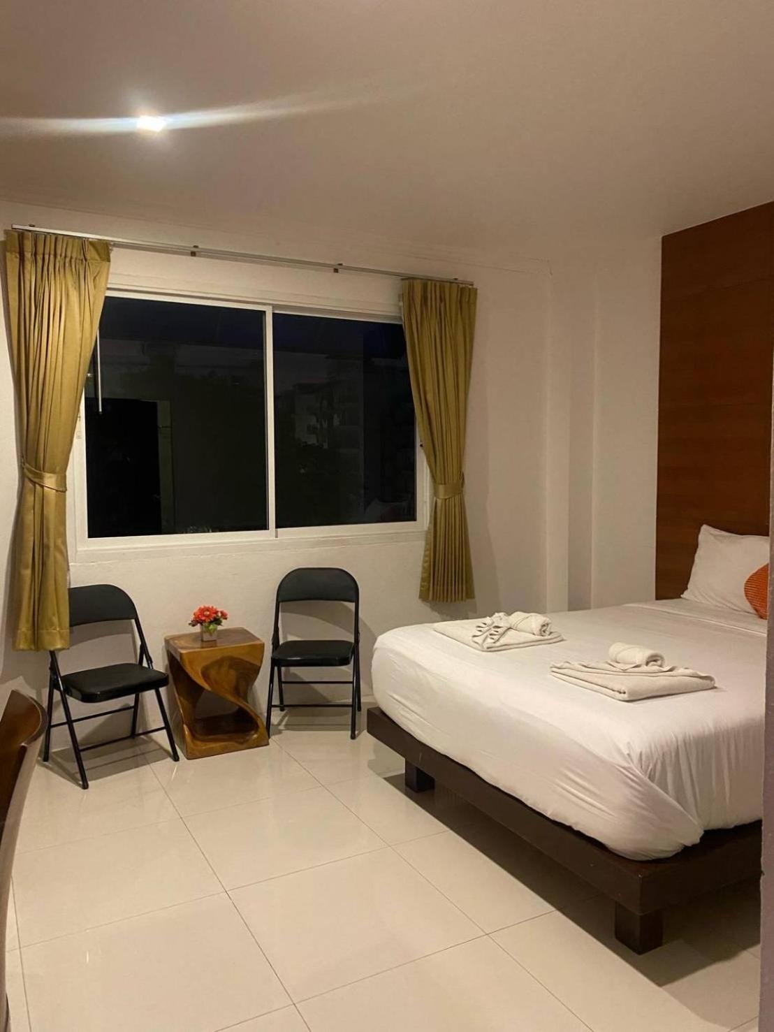 Sukcheewa Residence Phuket Patong Rom bilde