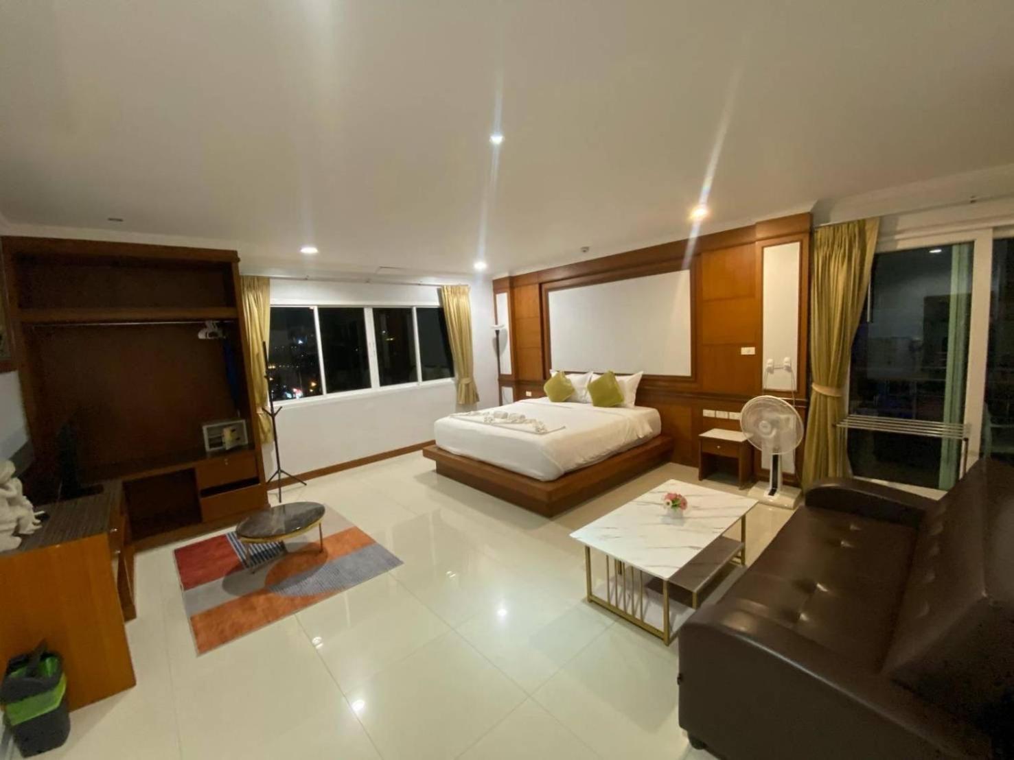 Sukcheewa Residence Phuket Patong Rom bilde